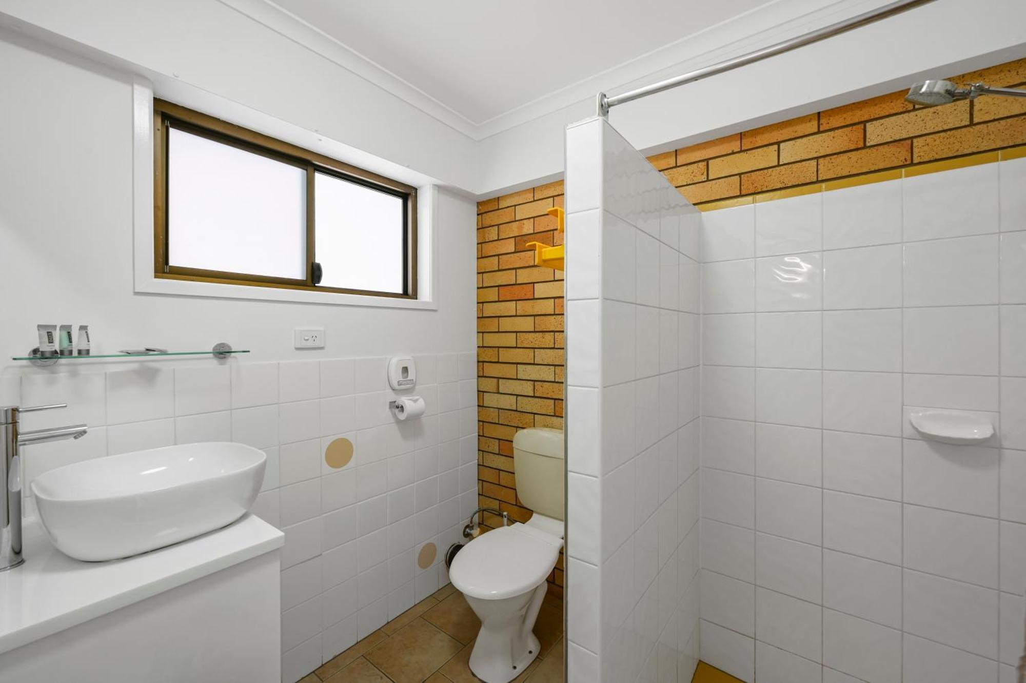 Motel Glenworth Туумба Екстериор снимка