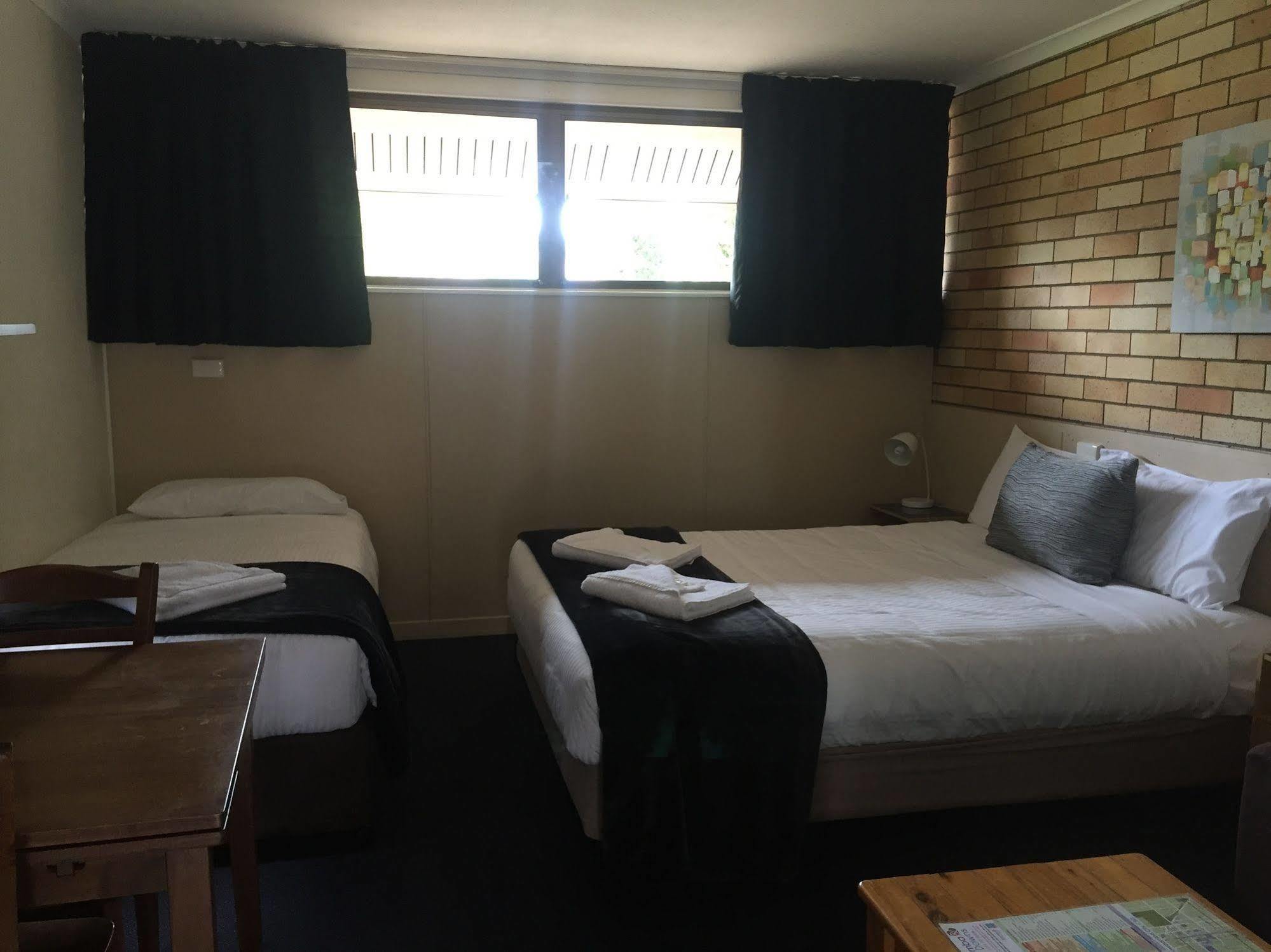 Motel Glenworth Туумба Екстериор снимка