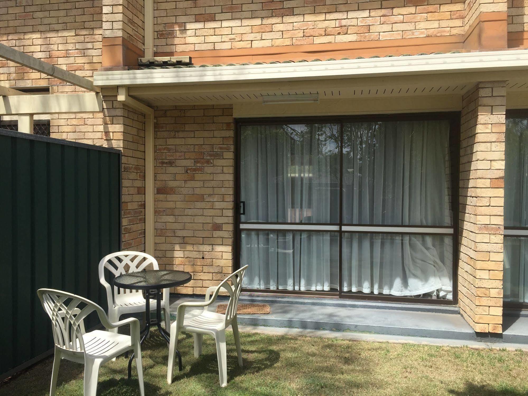 Motel Glenworth Туумба Екстериор снимка